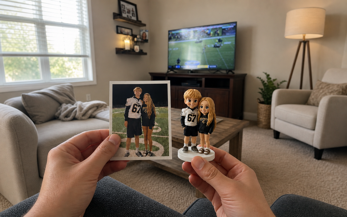 Two People · Chibi Figurine